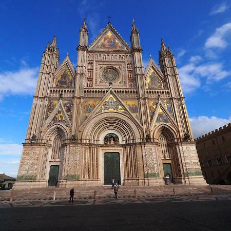 オルヴィエートDuomo Budgetアパートメント エクステリア 写真